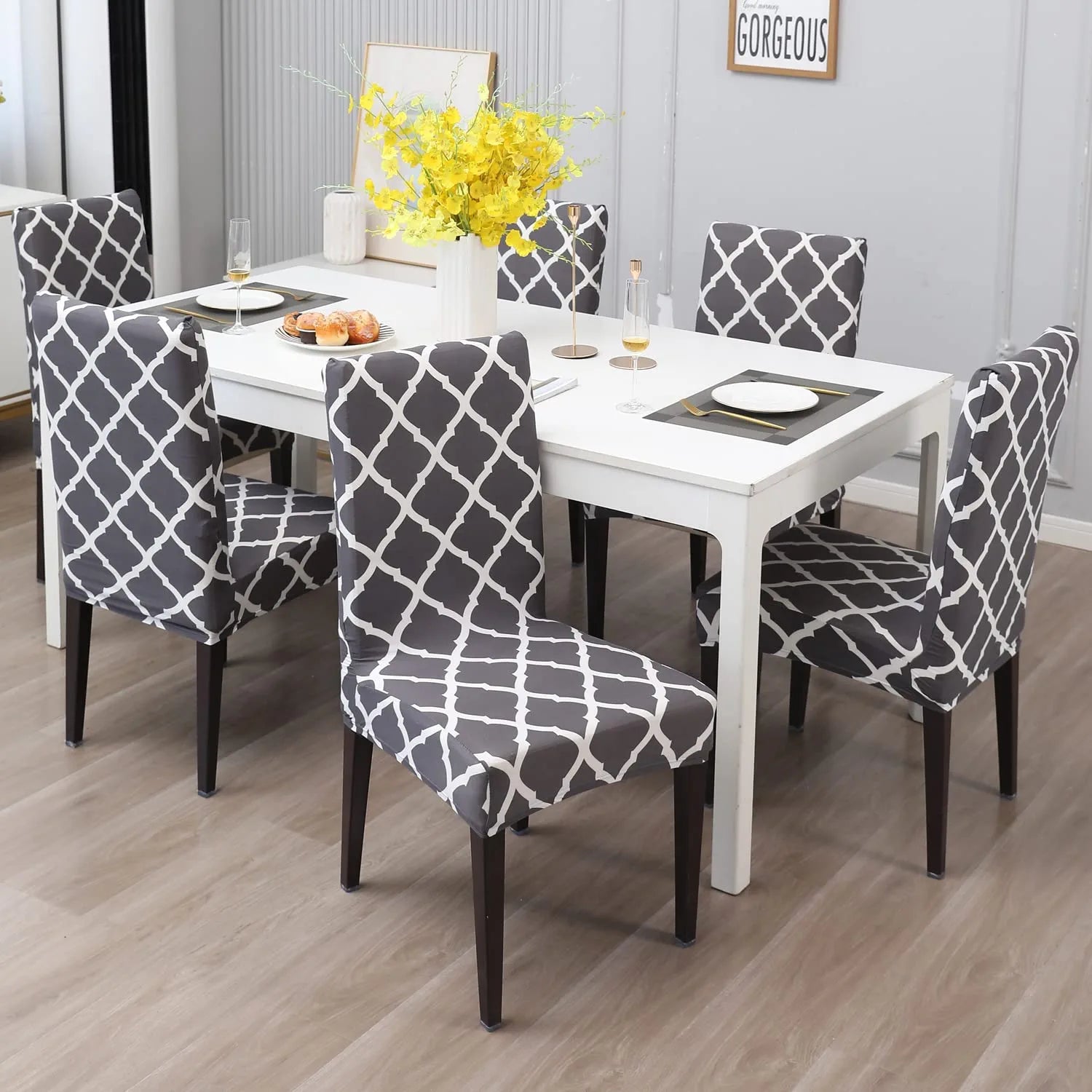 Quirky Hub MAGIC UNIVERSAL CHAIR COVER